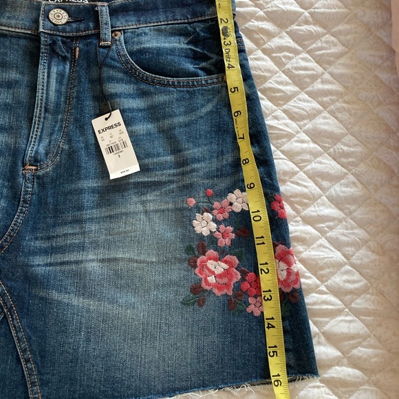 NWT Express denim mini skirt - Picture 5 of 5